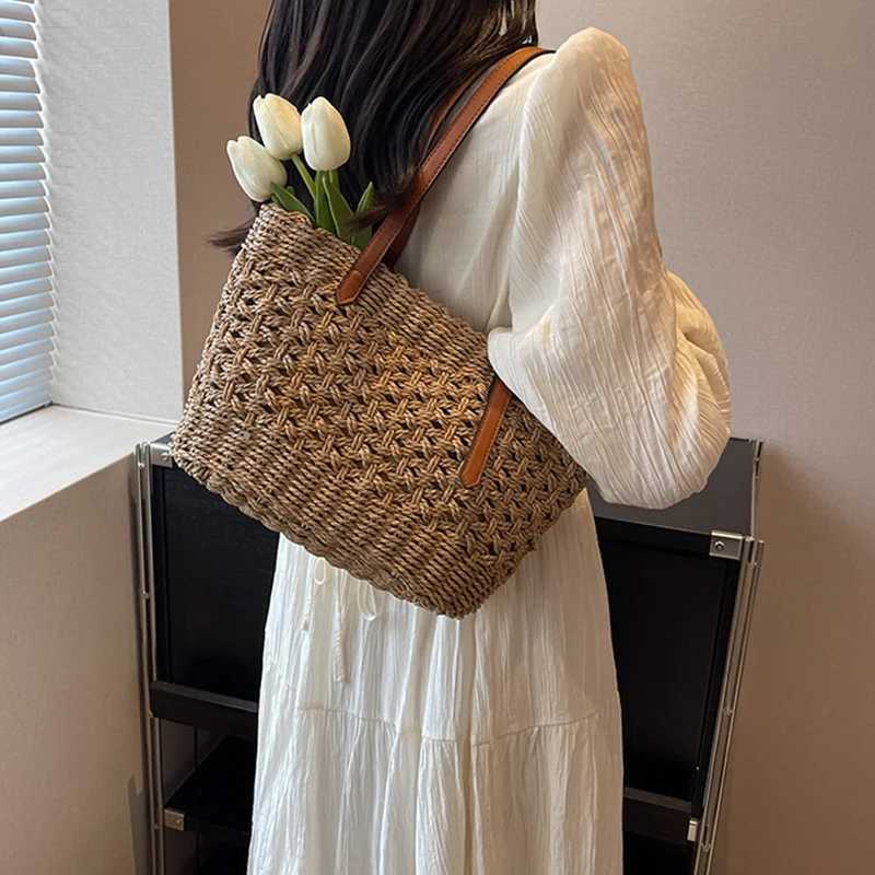 Handmade Straw Shoulder Bag with Leather Handle Hollowed Design Portable Beach Bag for Quality Seaside Vacations XJ250610
