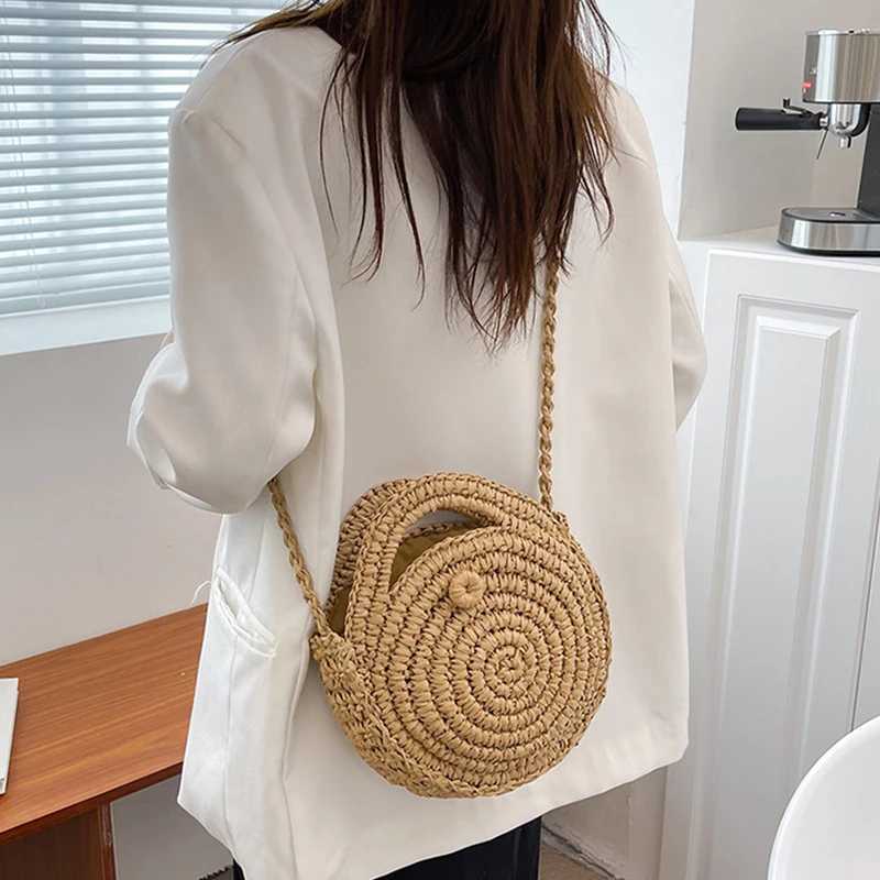 Round Straw Crossbody Bag Handmade Woven Shoulder Bag For Women Summer Beach Bag Bohemia Travel Small Handbag and Purse XJ250610