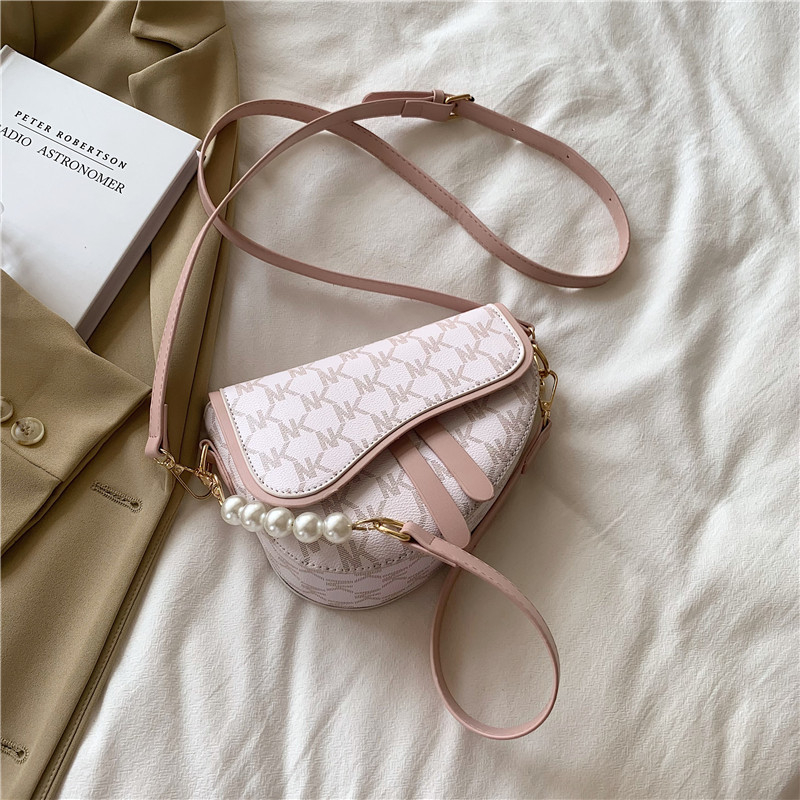 hot free shipping Cross Body bag for woman fashion Casual saddle handbag versatile classic shoulder bag black white pink khaki