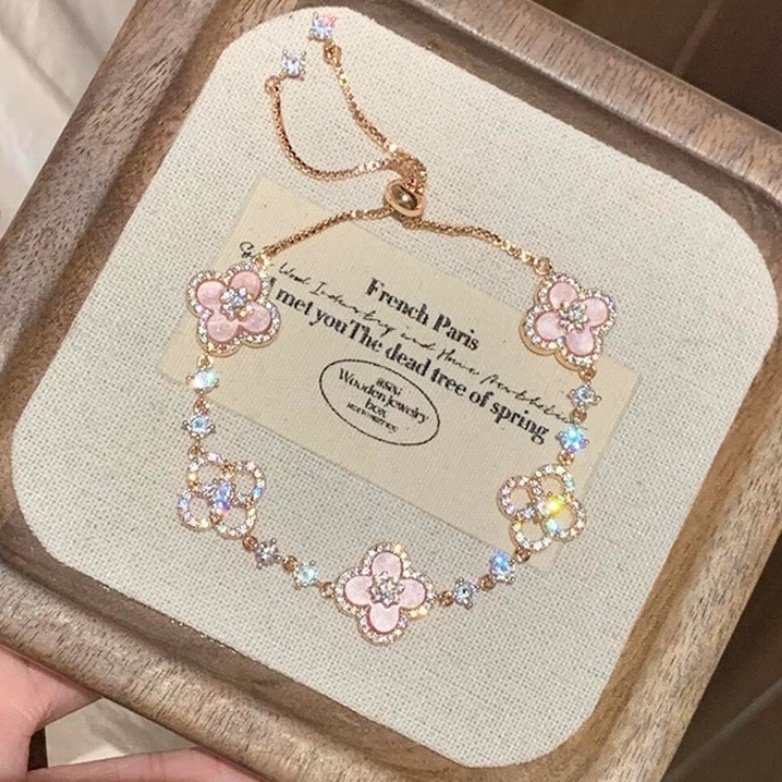 Sweet Cherry Blossoms Vintage Pink Fritillaria Four Leaf Clover Bracelet Micro inlaid Zircon Hollow, High End, Light Handpiece with gift box