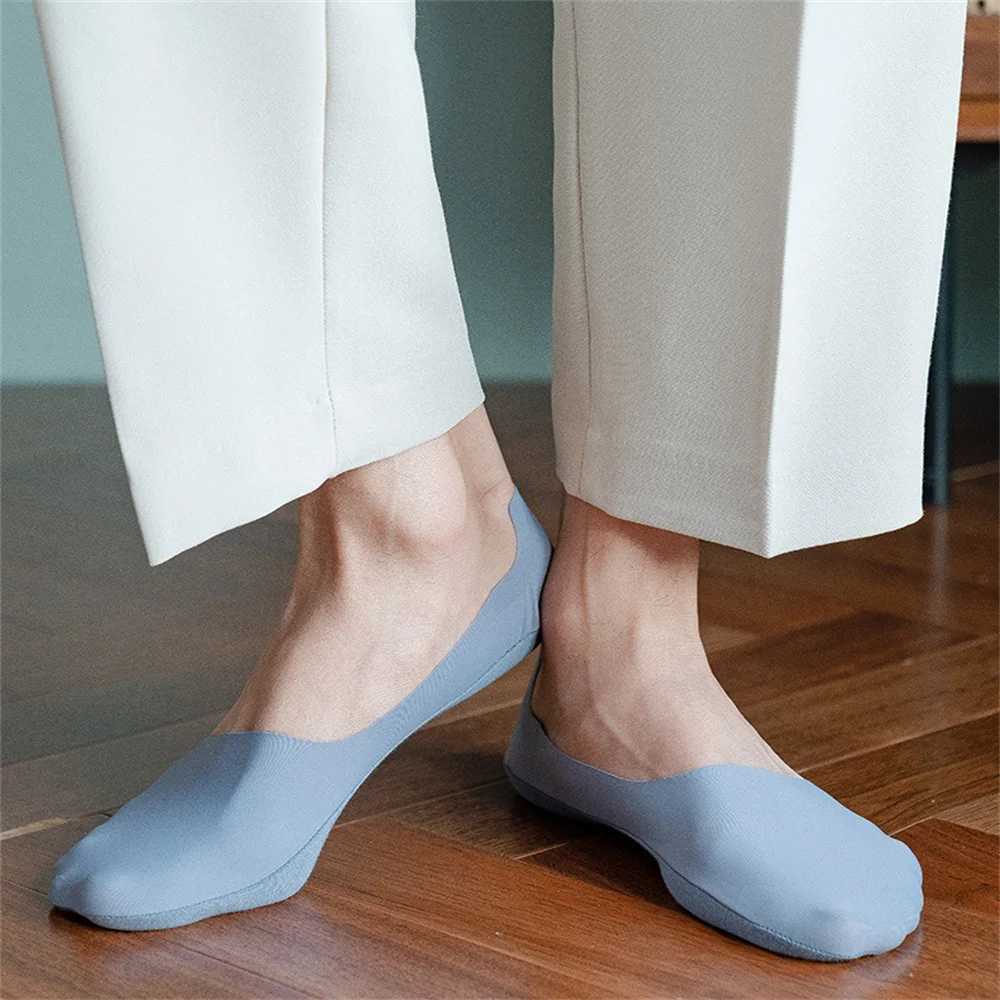 10 Pairs/Pack Invisible Ice Silk Men Socks Deodorant Sweat-absorbing Summer Thin Breathable Silicone Non-slip Socks T250612