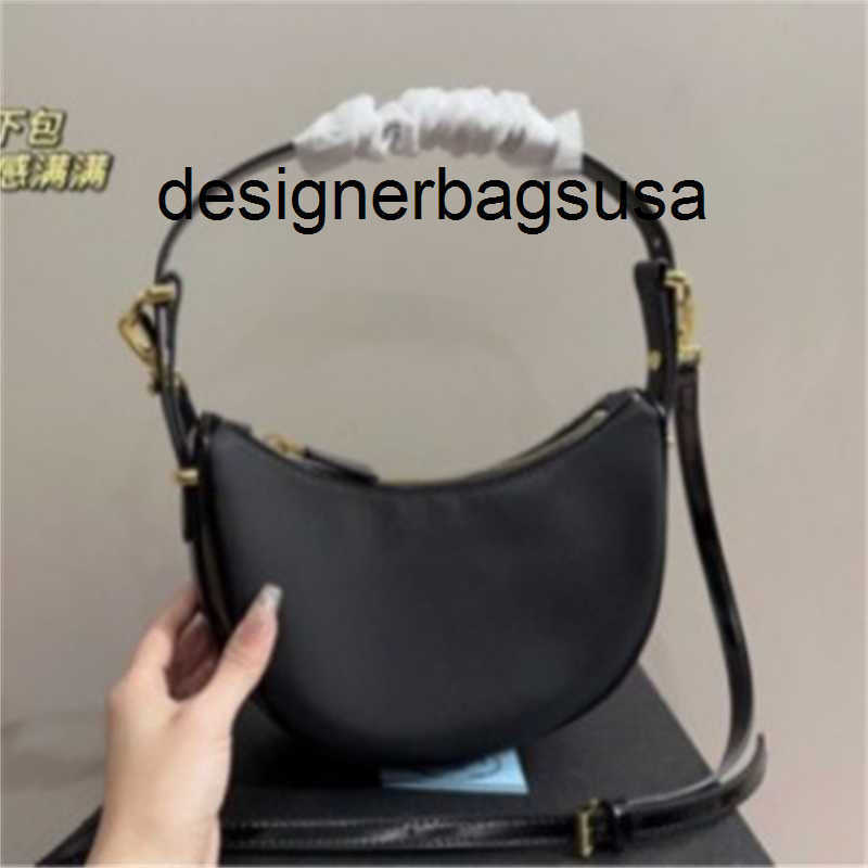 Simple 23 women handbags and Durable Home Underarm Half Moon Bag Peach Heart shaped Nylon Canvas Single Shoulder Handbag qtcjgoods