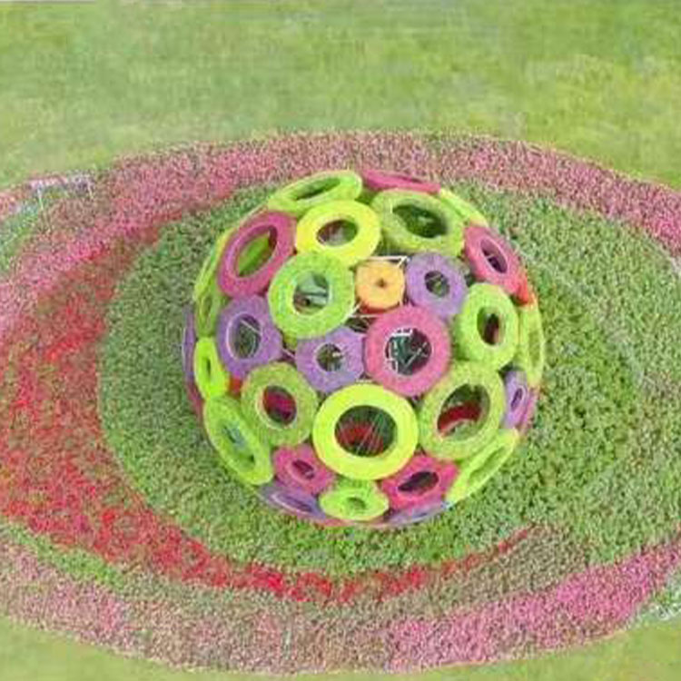 Green Living Concept Pieces Lifelike Planting Designs Enhance Any Garden