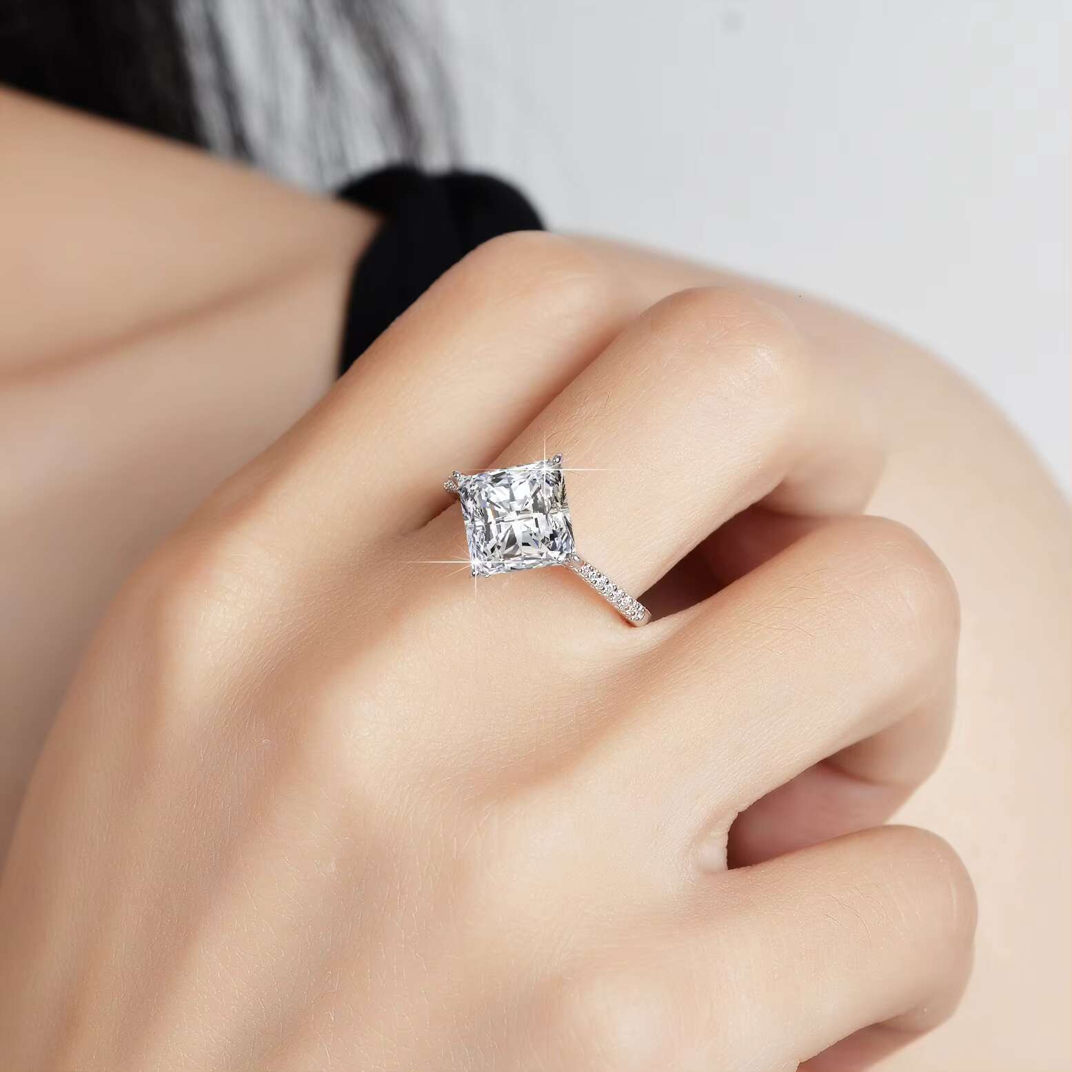 High Quality 925 Sterling Silver GRA Certified Moissanite Women Rings D Color VVS 3ct Princess Cut Moissanite Ring for Women