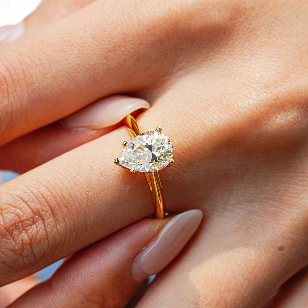 Fashion Jewelry Pave Set Pear Shape 2CT Moissanite Ring 925 Silver Gold Plated Engagement Ring for Women