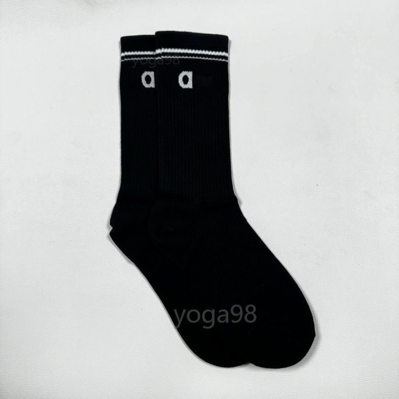 Yoga Socks Full Length Sock Womens Cotton Gym Sports Socks Four Seasons Comfy Cushioning Classic Academic Style Stretchy Sweat-wicking Sock