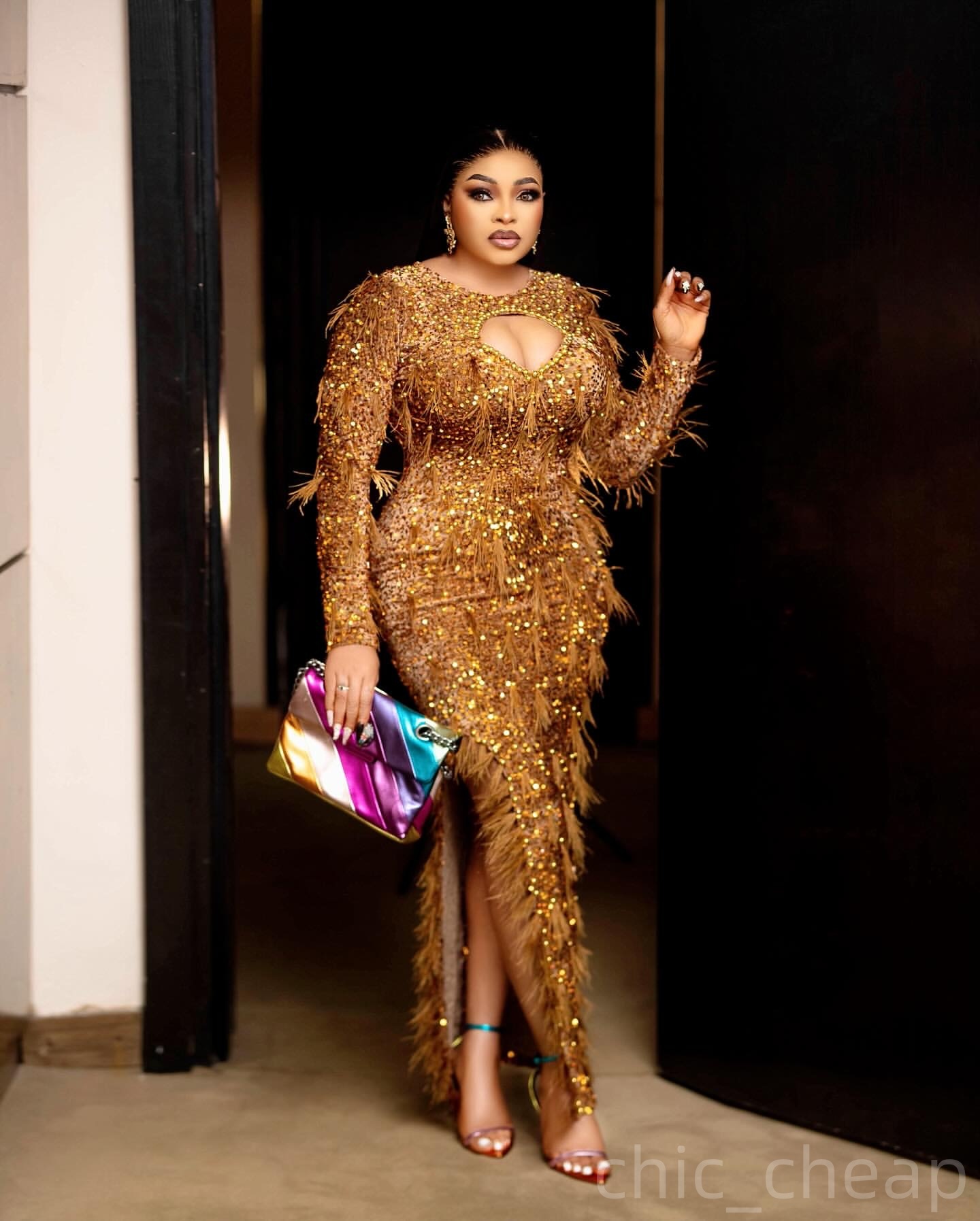 Gold Sheath Prom Dresses 2025 Feather Beaded Sequined Evening Formal Party Second Birthday Engagement Gowns Plus Size Dress For Special Occasions