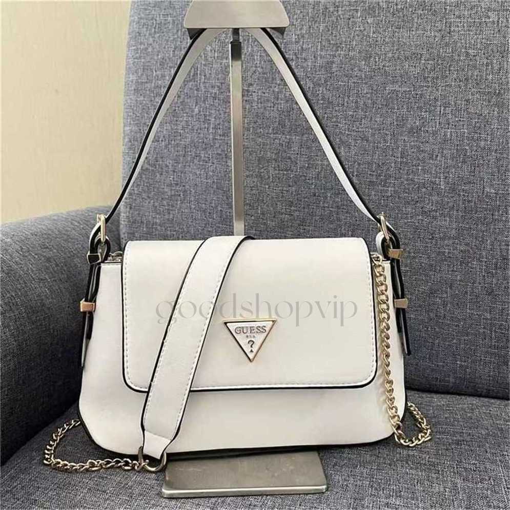 New Solid Color Chain Splice Belt Decoration Cross Shoulder Underarm Womens Designer Bag 2tu High-quality online retail and wholesale