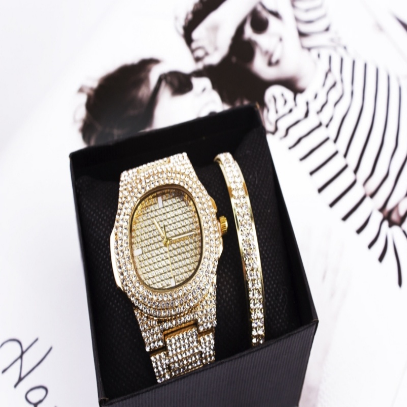 Light dia watch and bracelet two-piece set for women High-end fashion suit free shipping
