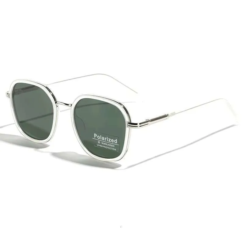 Unisex Polarized Square Lens Eyewear for Enhanced Sun Protection