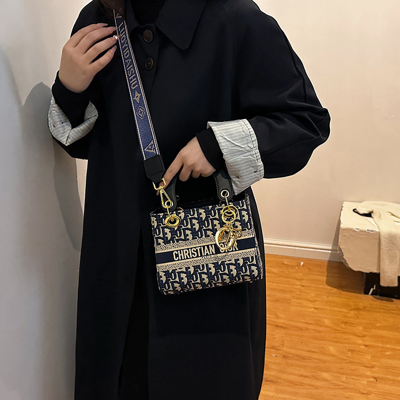 2025 hot new free shipping designer bags for womens black blue Advanced light luxury popular embroidery diagonal cross tote bag