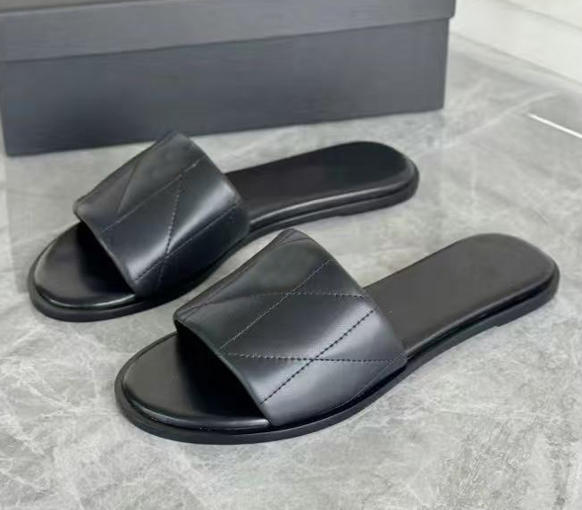 Designer Sandals Ladies Sandals Flannel Slippers women Summer Shoes Shoes Outdoor Beach Slippers Ladies Classic Fashion Casual slides G15