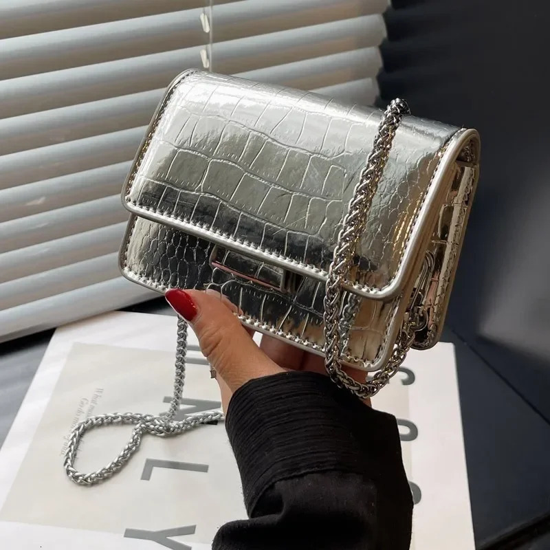 This Years Super Small Bag Summer Versatile Chain Messenger Fashion Mini Square Sling Bag w250605