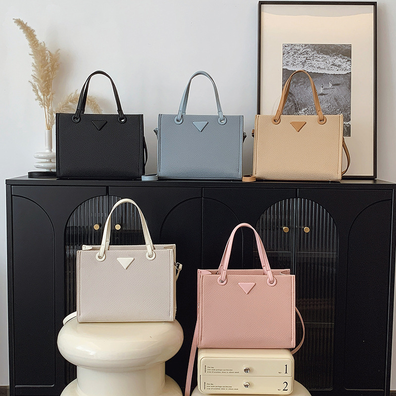 Free shipping 2025 designer Shoulder totes Bags womans ladies flap lady fashion casual blue handbag women crossbody Underarm shopping bag