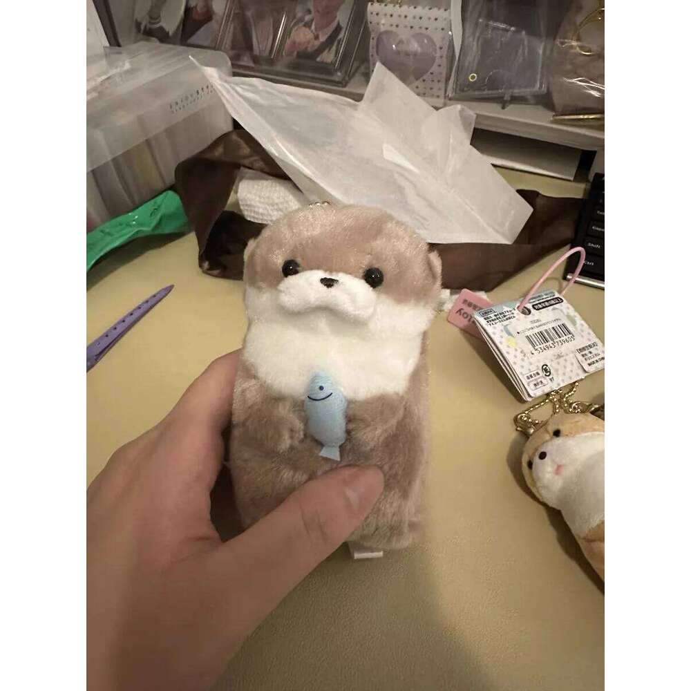 Free shipping Little Otter Hug Fish Plush Doll Cute Girl Heart Keychain Pendant Creative Gift