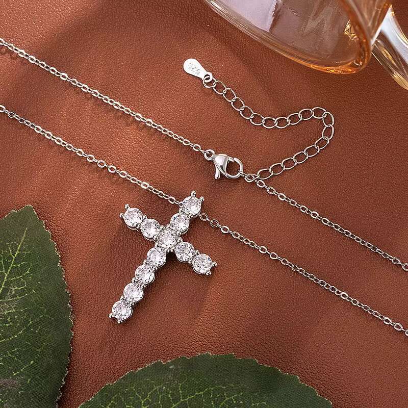 Hip Hop Design VVS Iced Cut Moissanite Diamond Cross Pendant S925 Sterling Silver Necklace For Women Men Jewelry Best Gift