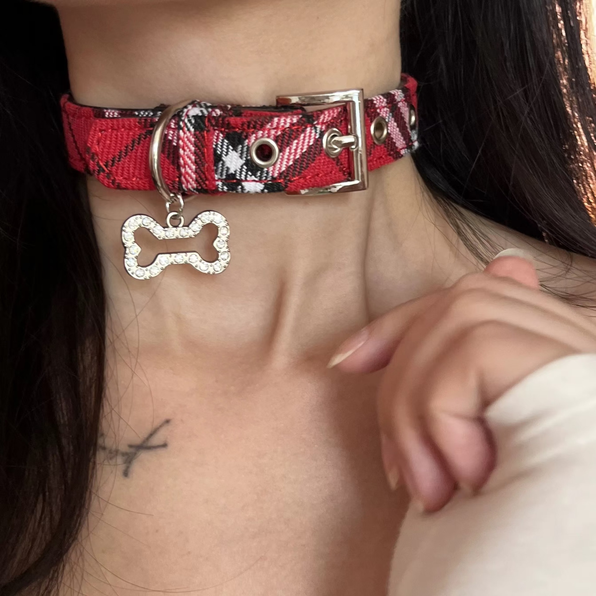 Choker 3PCS/LOT Black Red Girds Y2K hip-hop Rock Contrast Fluorescent Alien Pendant pink Chain Necklace