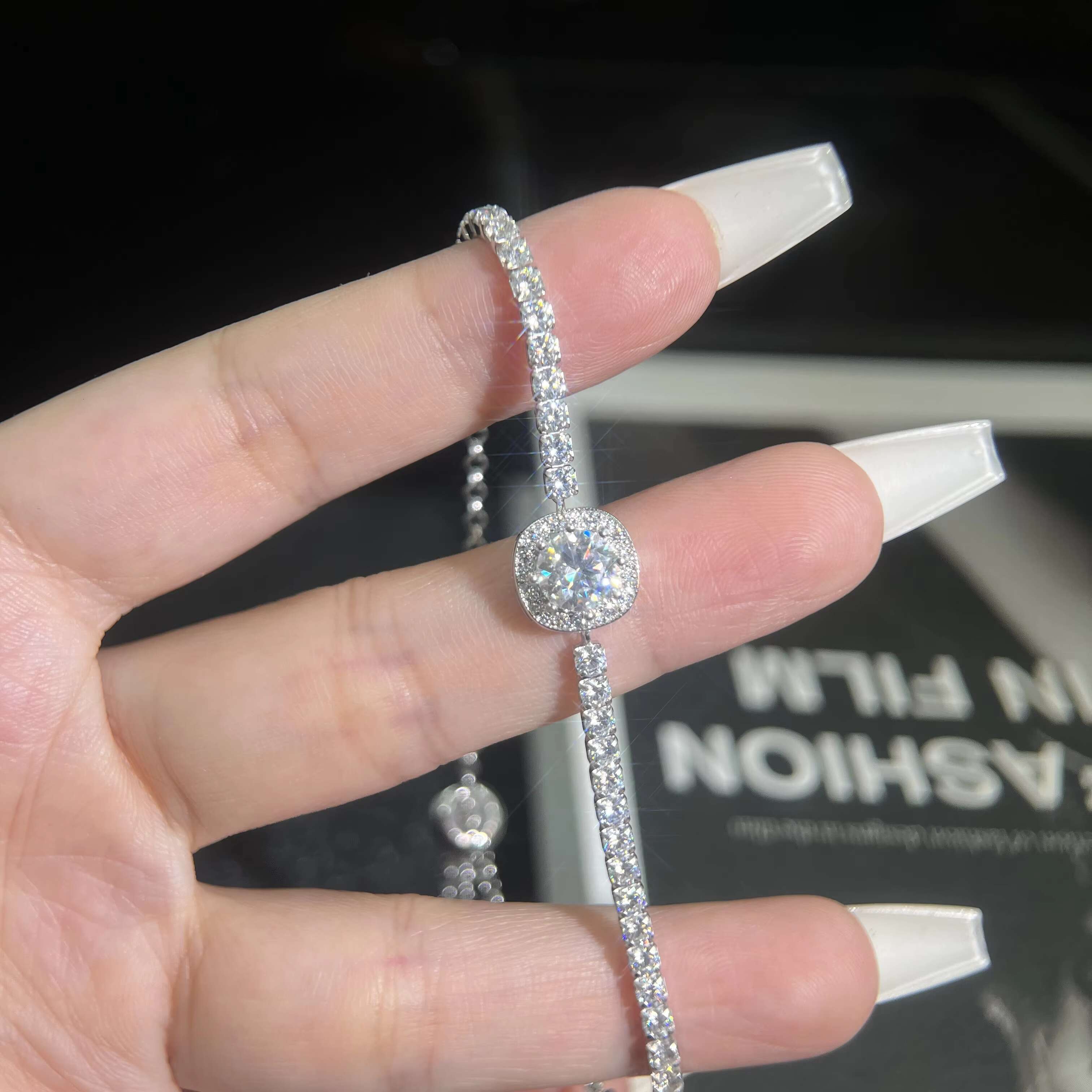 Wholesale S925 Sterling Silver VVS 1ct D Color Moissanite Diamond Tennis Bracelet for Women Wedding Engagement Fine Jewelry