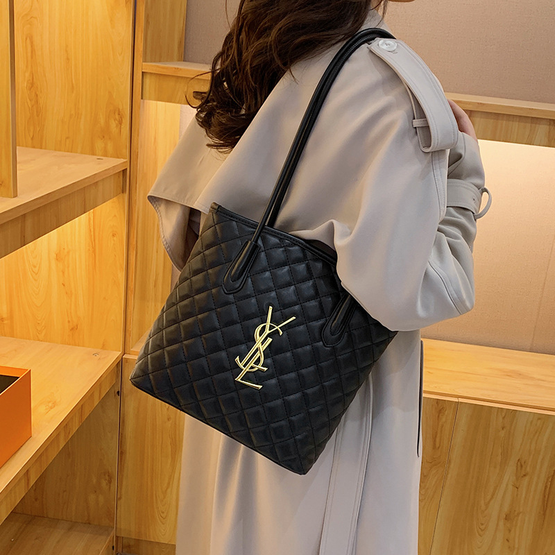 new free shipping designer Cross Body bag for woman fashion Casual handbag vintage classic shoulder bag