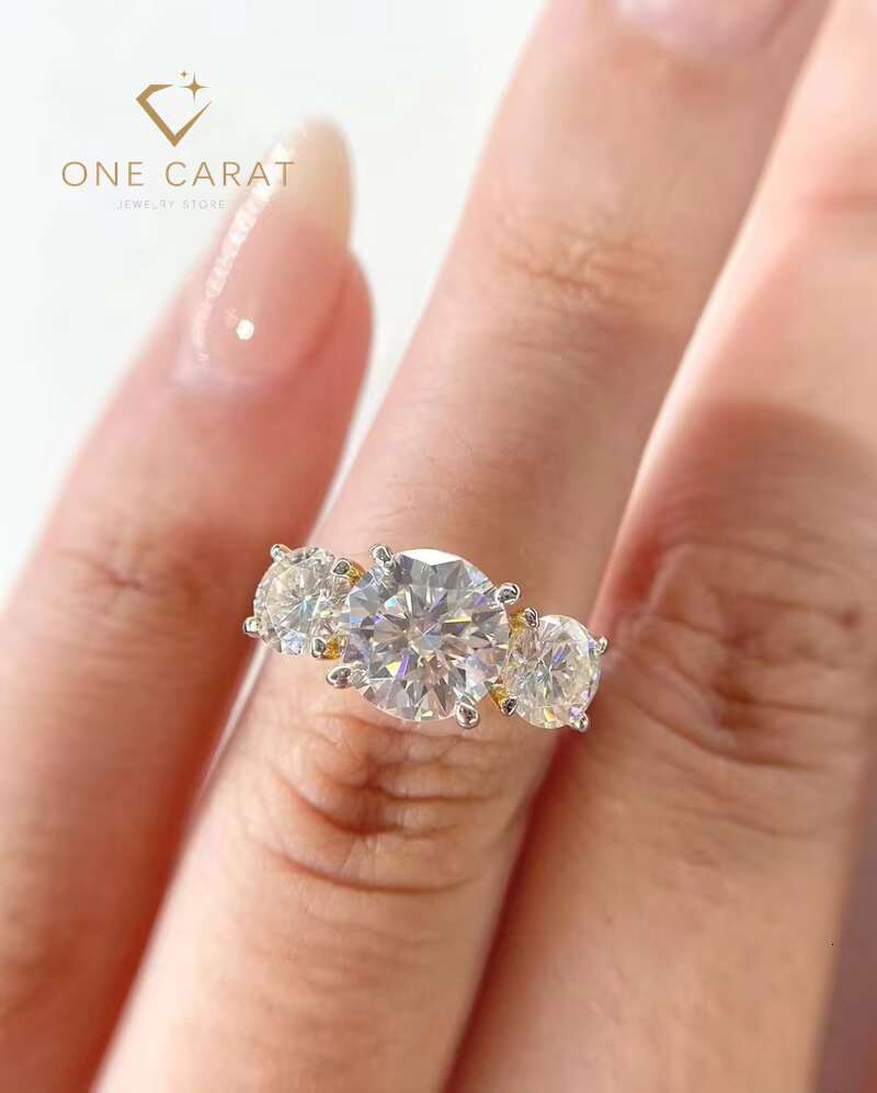 One Ct Custom Fine 14K Gold Engagement Wedding Ring for Women GRA VVS Diamond Moissanite Classic Style for Parties