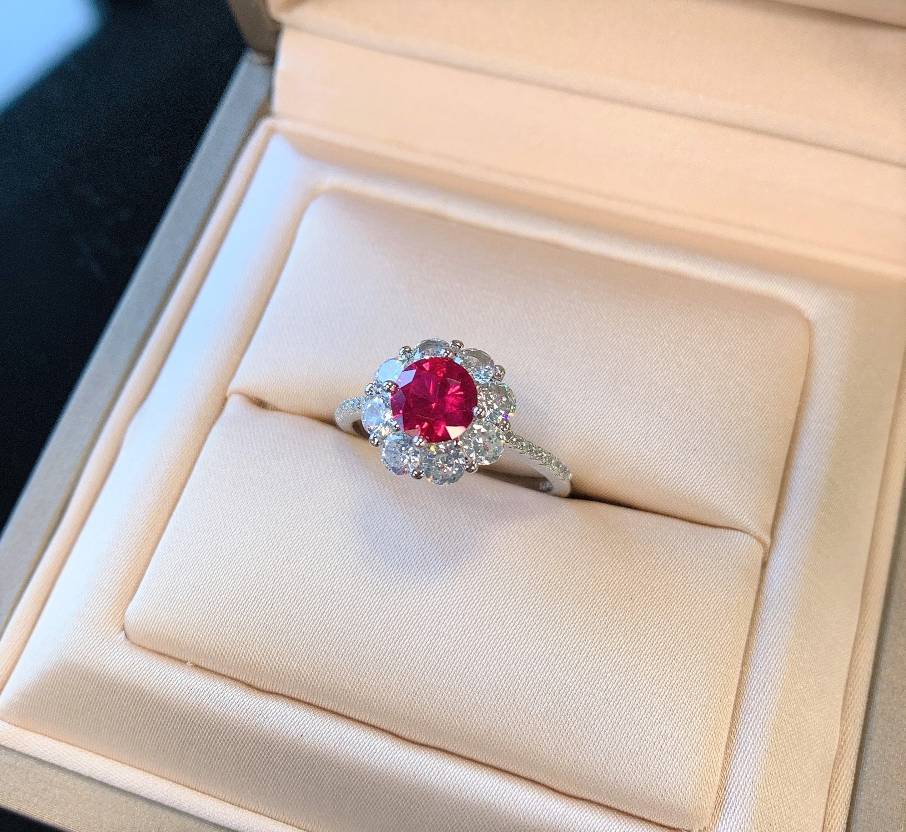 S925 Silver Vintage Faux Ruby Solitaire Ring, Earrings, and Pendant Set, 7mm Ruby Jewelry, Perfect for Weddings and Special Occasions, Elegant Classic