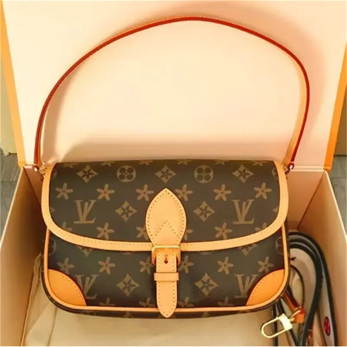 Designer bag Women Crossbody bags Diane Baguette Embossed Flower Handbag Shoulder Bags Composite Lady Clutch Tote Bag shopping Female Purse Wallet W0235