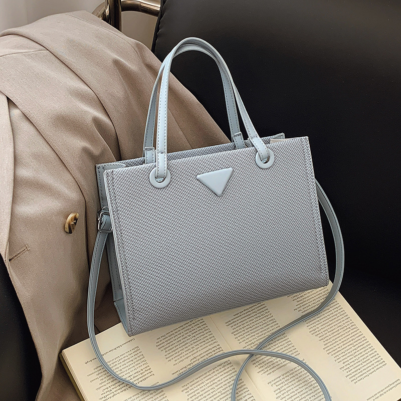 Free shipping 2025 designer Shoulder totes Bags womans ladies flap lady fashion casual blue handbag women crossbody Underarm shopping bag