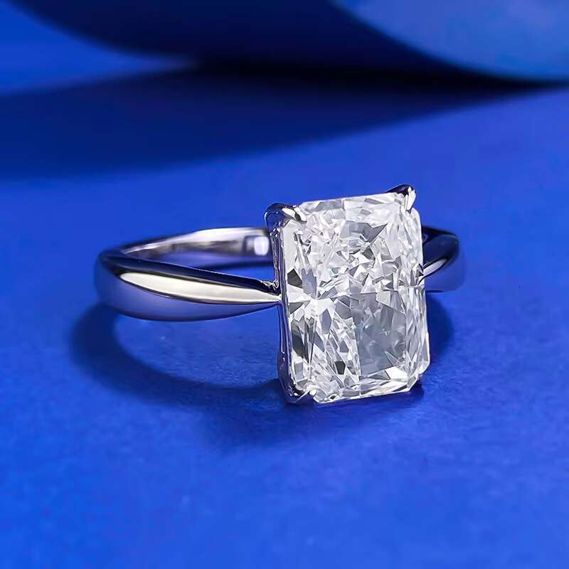 2024 New Ice Flower Cut 7 * 10 High Carbon Diamond Ring Ins Style European and American Ring Wedding Jewelry