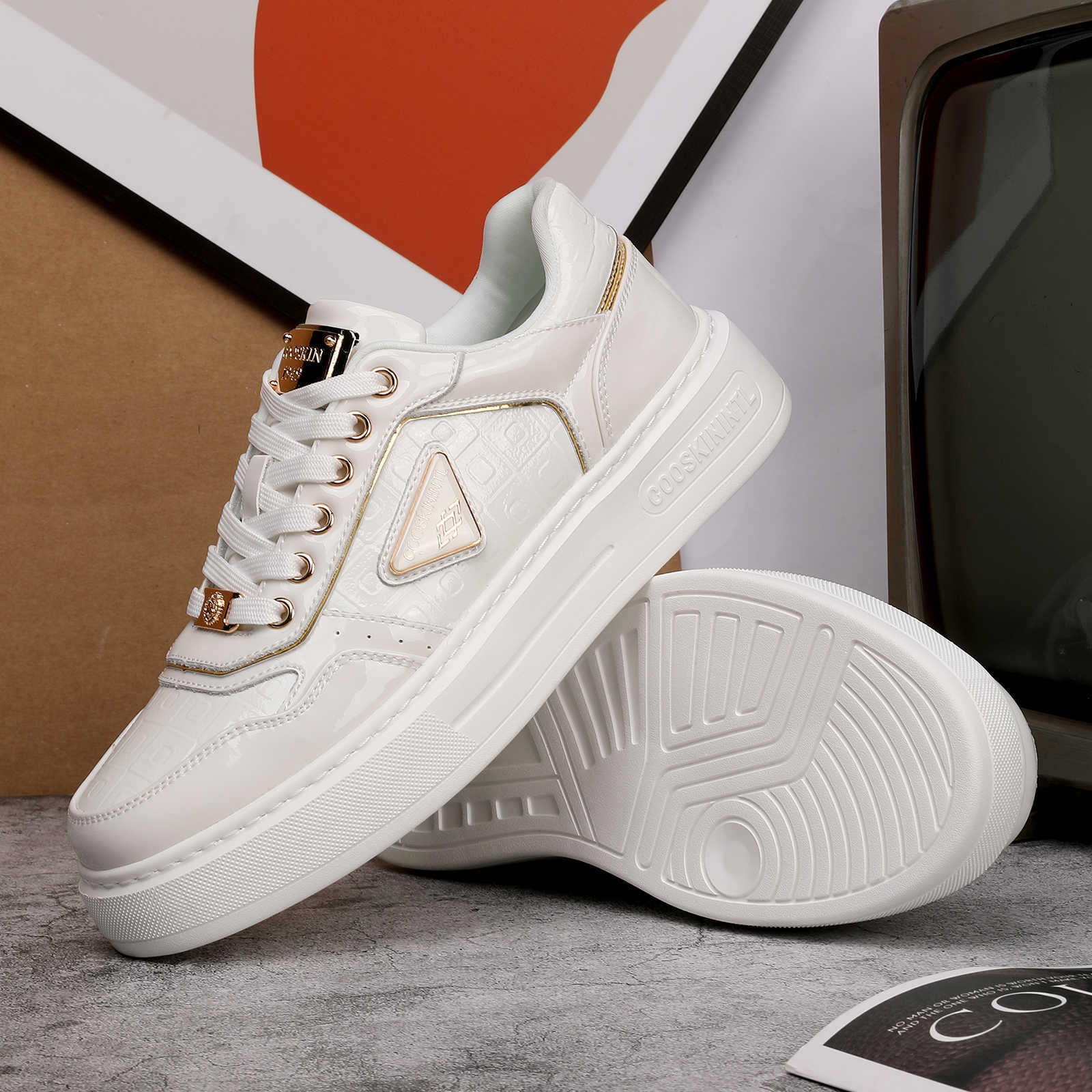Casual Shoes Luxury Sports Shoes Brand Fashion Mens and Womens Shoes Retro Leather Shoes Low Top Sports Shoes Sports Shoes