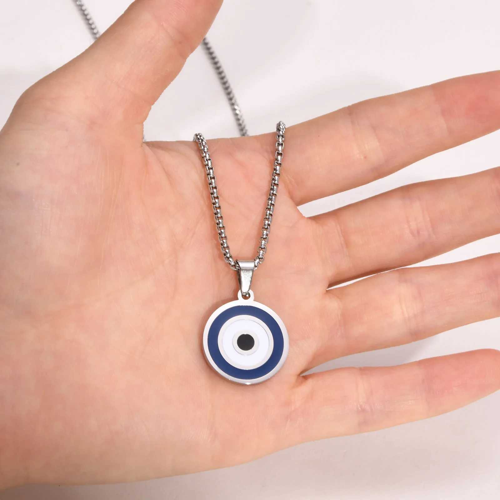 Casual Evil Blue Eye Necklaces for Men Stainless Steel Round Pendant with Box Chain Ethnic Turkish Collar Gifts Jewelry W250612