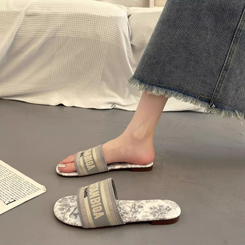 Designer Sandals Famous Designer Women Luxury Blue Pink Fashion Embroidery Sandals