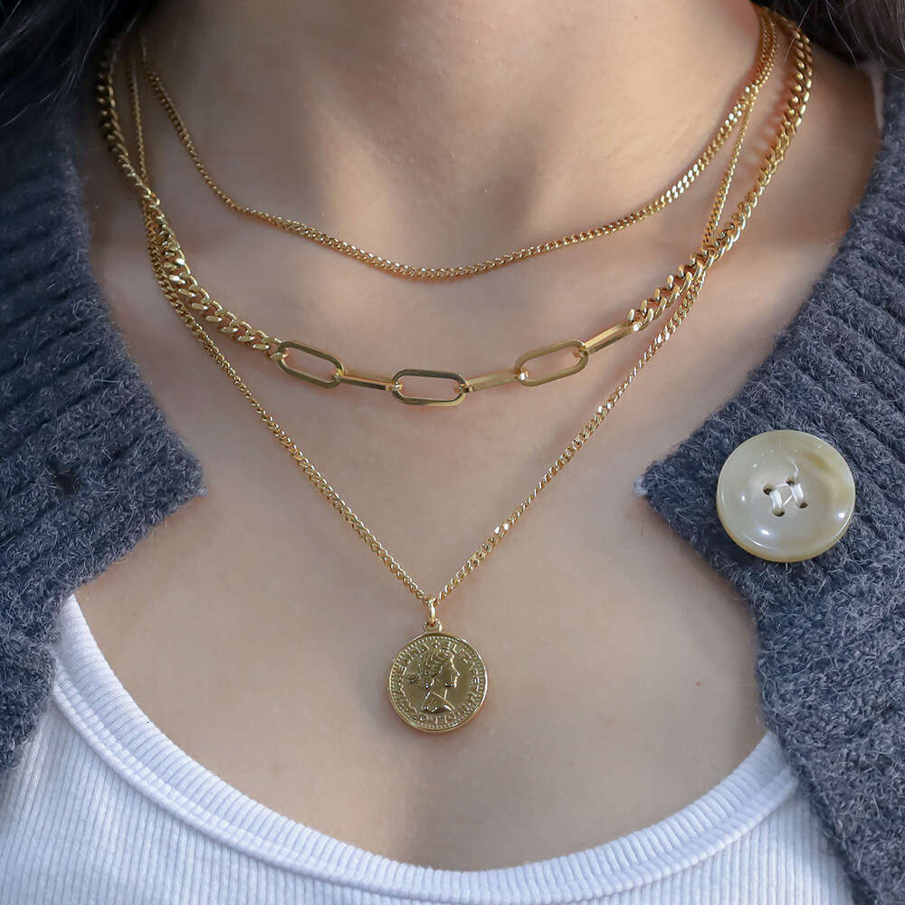 French Three-Layer Double-Sided Portrait Pendant Clavicle Chain for Women Ins Style High-End Titanium Steel Necklace