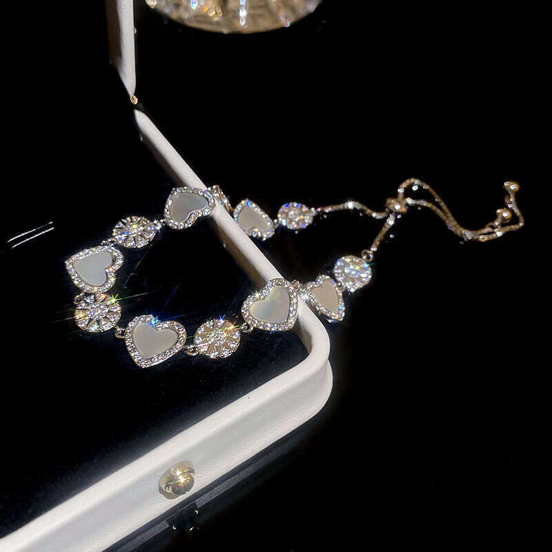 designer bracelet Real Plated Romantic Rose Gold Zircon Ins Style Suower Heart Bracelet Sweet Accessories New Women