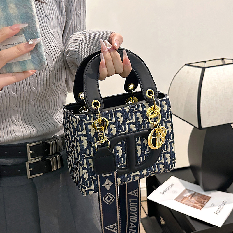 2025 hot new free shipping designer bags for womens black blue Advanced light luxury popular embroidery diagonal cross tote bag