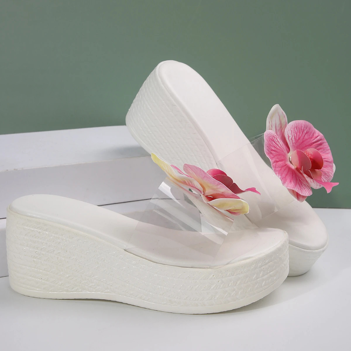 Flower Decor Wedge Sandals Women 2025 Summer Chunky Platform Beach Slippers Woman Plus Size 43 Light Non Slip Outdoor Slides 250612