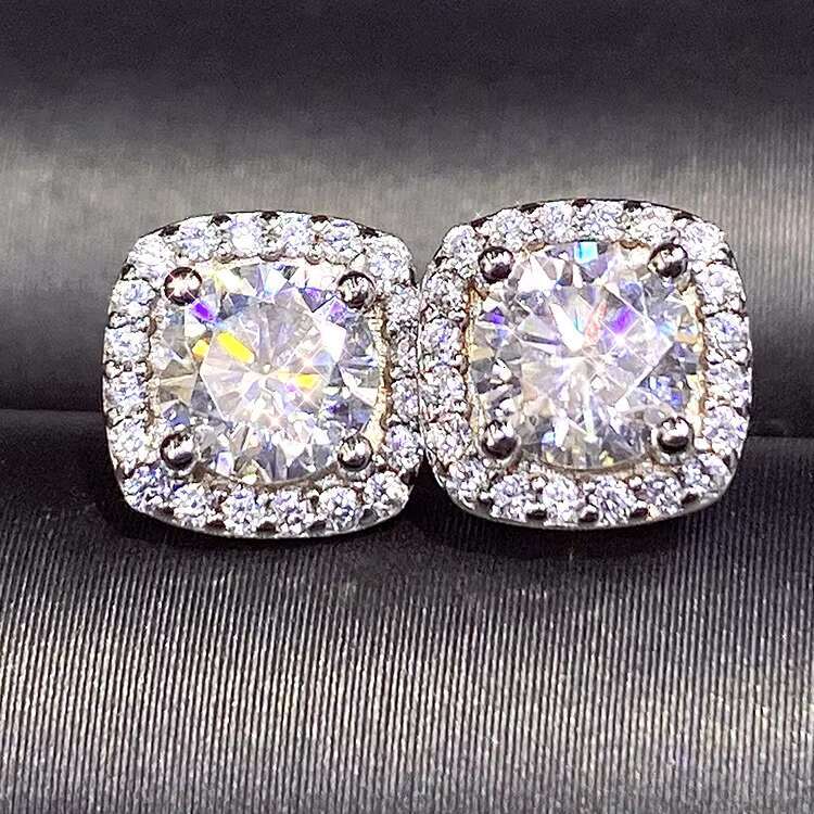 925 Silver Platinum Plated Womens Wedding Accessories Fashion Jewelry Moissanite Stud Earrings