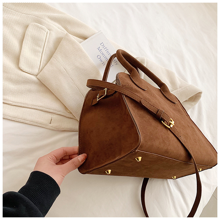 Vintage Large Capacity Handbag 2025 New Versatile Light Luxury Leather Tote Bag Commuter Women's Single Shoulder Bags