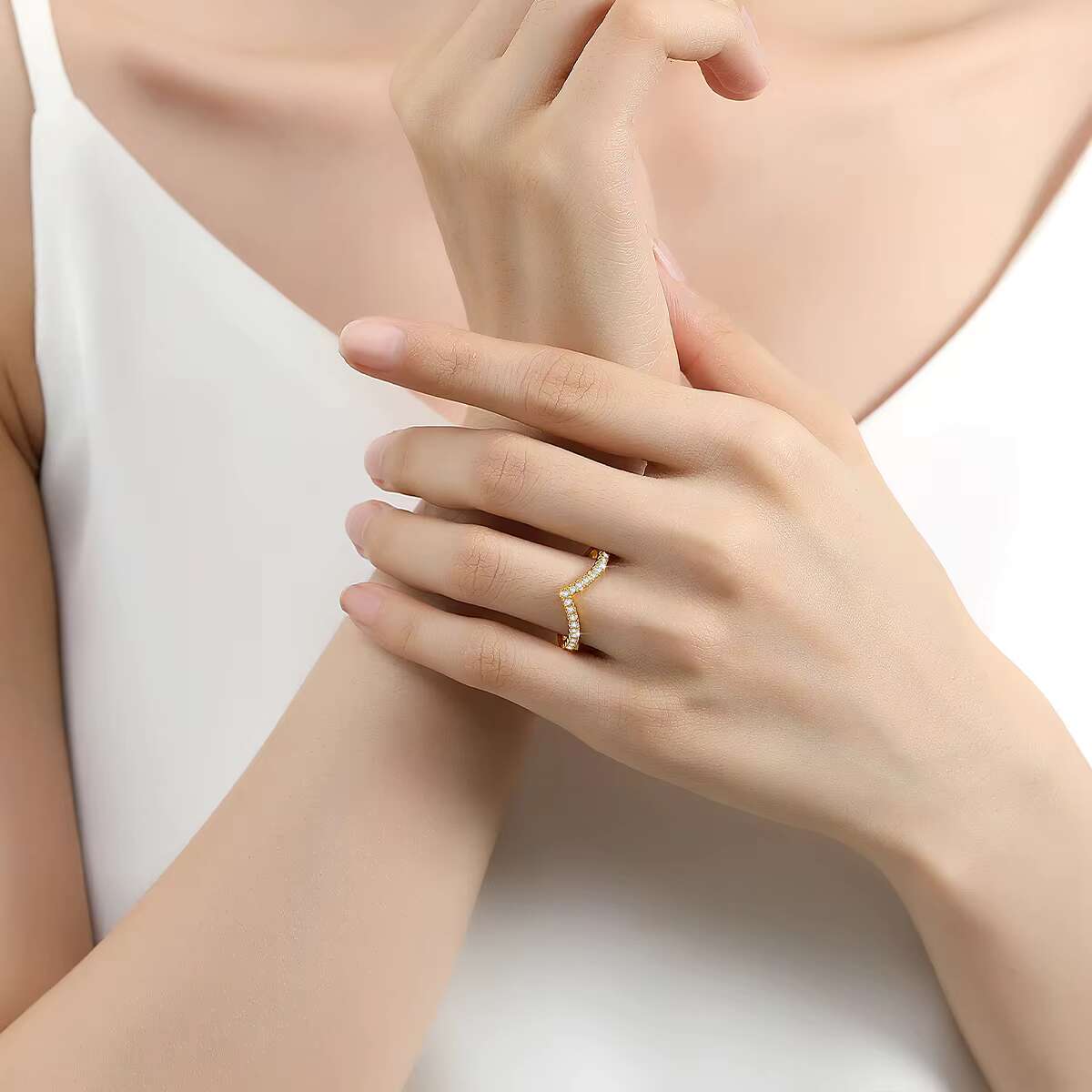 Wholesale Gold Jewelry Bijoux Luxury Woman Versatile Pair Rings Real 14K Gold Hollow Moissanite Rings