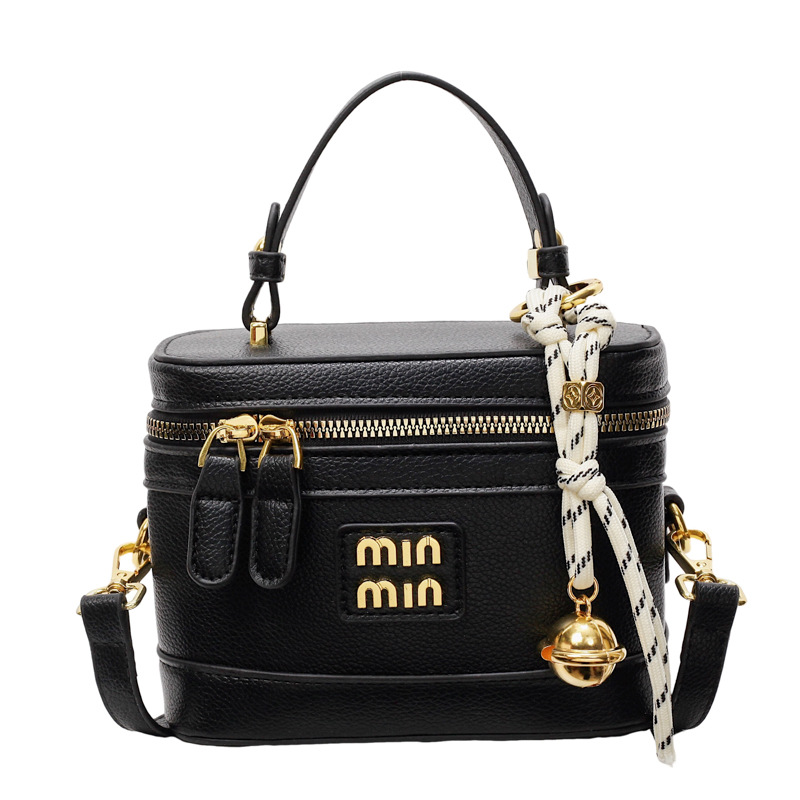 Designer 2025 Shoulder Bag fashionable Portable mini bag crossbody Underarm bag Luxury classical Handbag Fashion Bag messenger mini bag 000