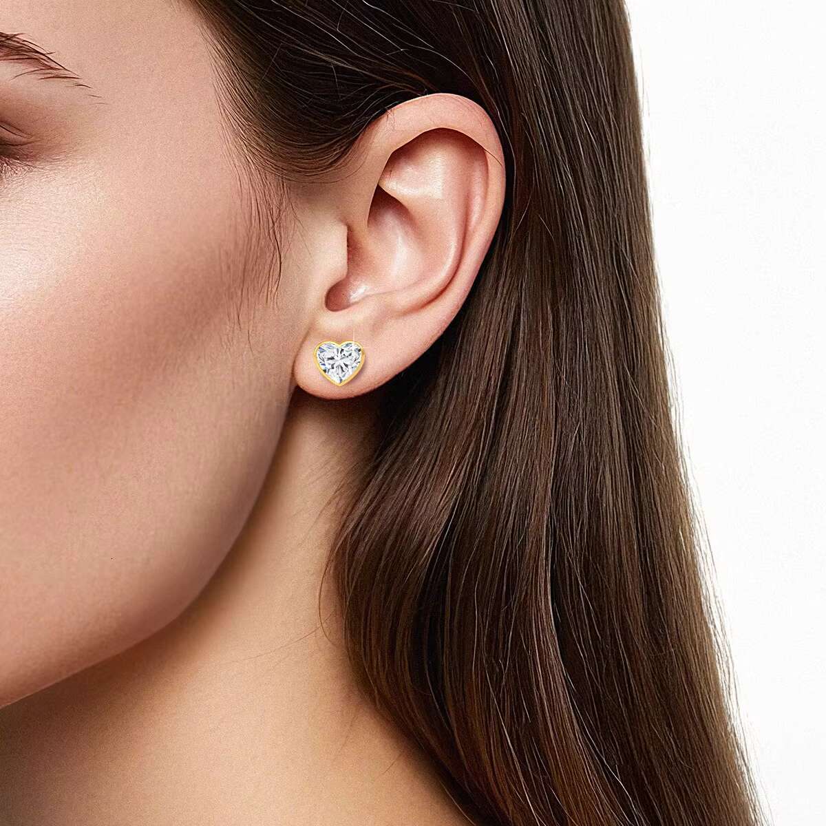 Wholesale Mini Gold Stud Heart Shaped Moissanite 1ct Valentines Day Gift Woman Real 14K Gold Hollow Lightweight Earrings