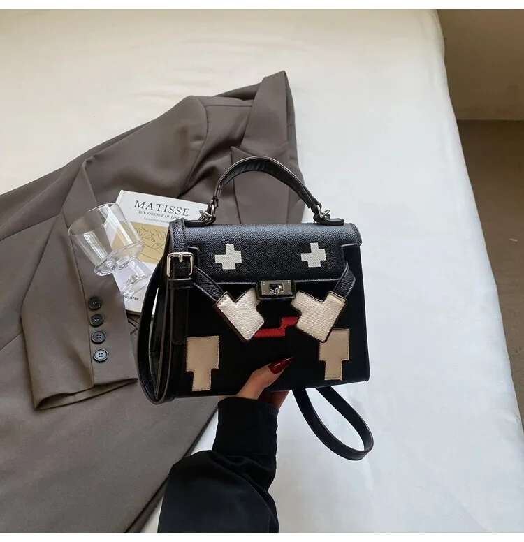 Free Shipping 2025 New Designer Bag Luxury Cartoon Small Square Shoulder Bag Exquisite And Practical Wallet Fashion Trend High Quality Women's Ha