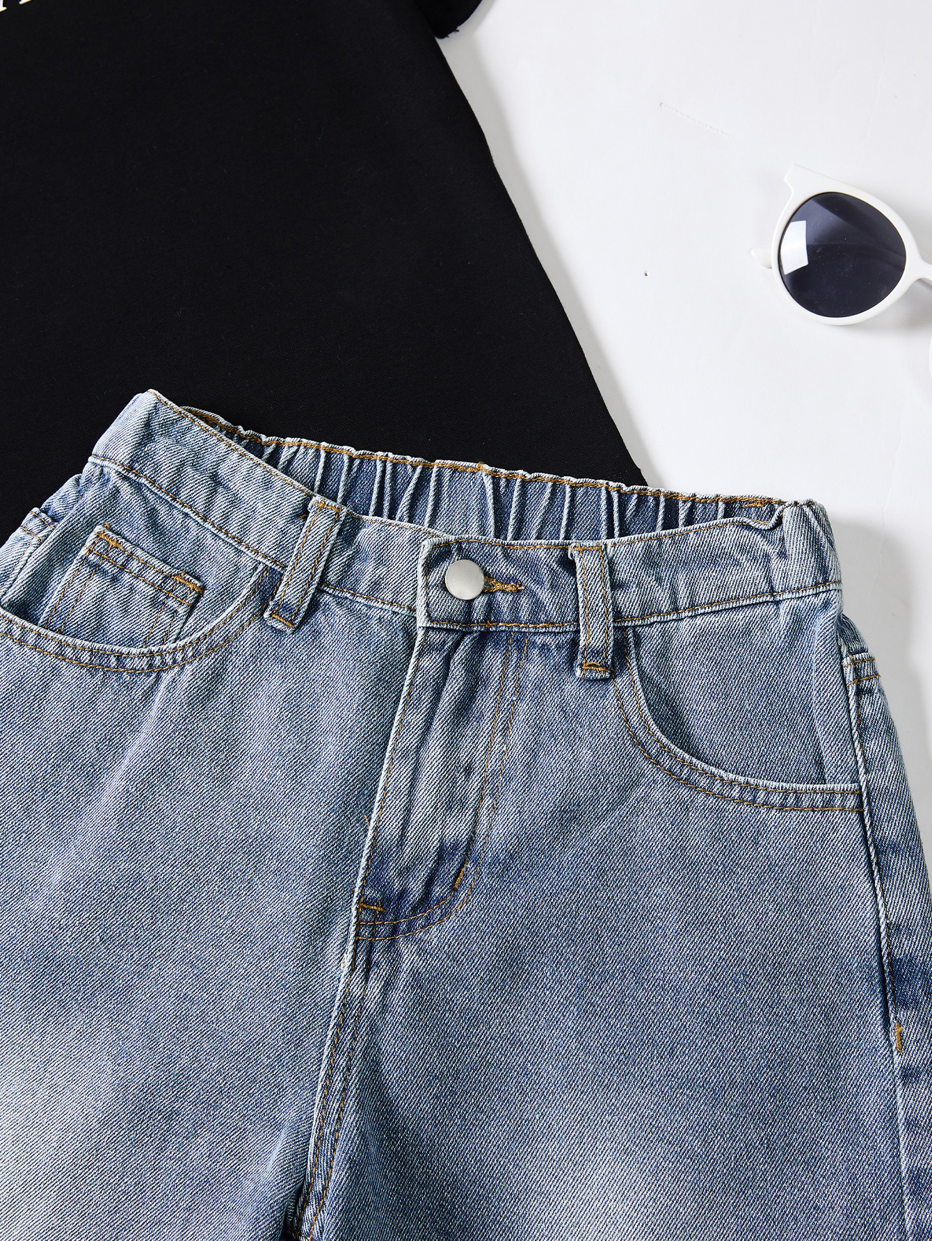 Summer Cooling Children's Loose-Fitting Jeans Short Pants with Stretchy Waistline Ideal Age: 8-12 Years Old