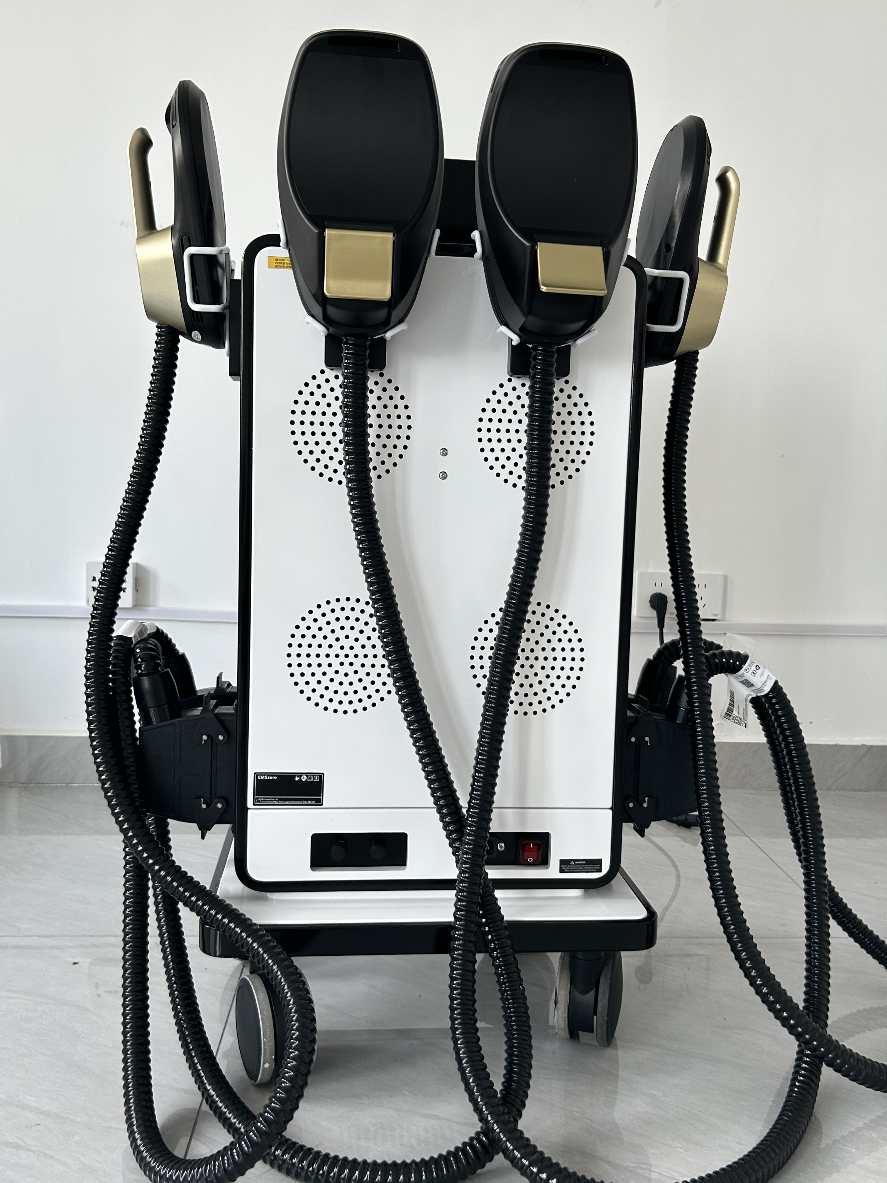 Muscle Building Machine EMSZERO HI-emt Professional Slimming Equipment 15Tesla 6500W Body Shape Non Invasive Body Contouring For Spa Salon And Home Us