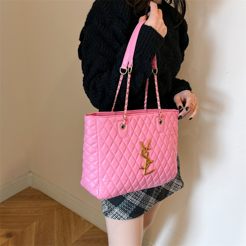 new free shipping designer Cross Body bag for woman fashion Chains flap outdoor handbag casual classic shoulder bag black white green pink