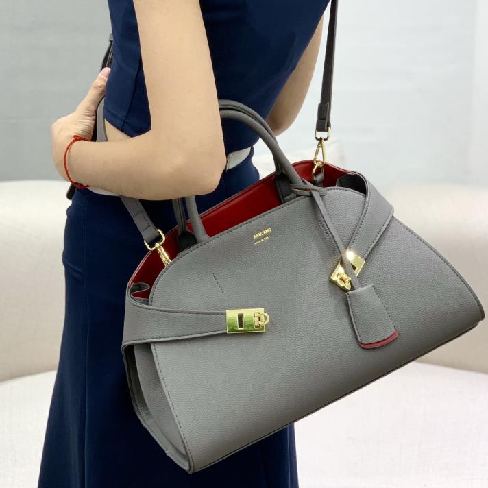 Luxury bags ferragamowomenbag designer bag Handbag Purse Women Messenger Bag Letter Genuine Leather Shoulder Bags Female Luxury Crossbody the Tote Bag totes 2025