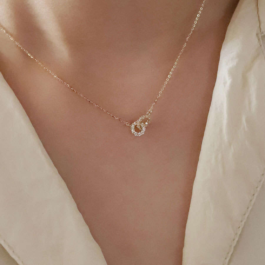 Pure Sier Necklace Interlocking Double Ring Elegant Gold-Plated Light High-End New Ins Style Women's Clavicle Chain