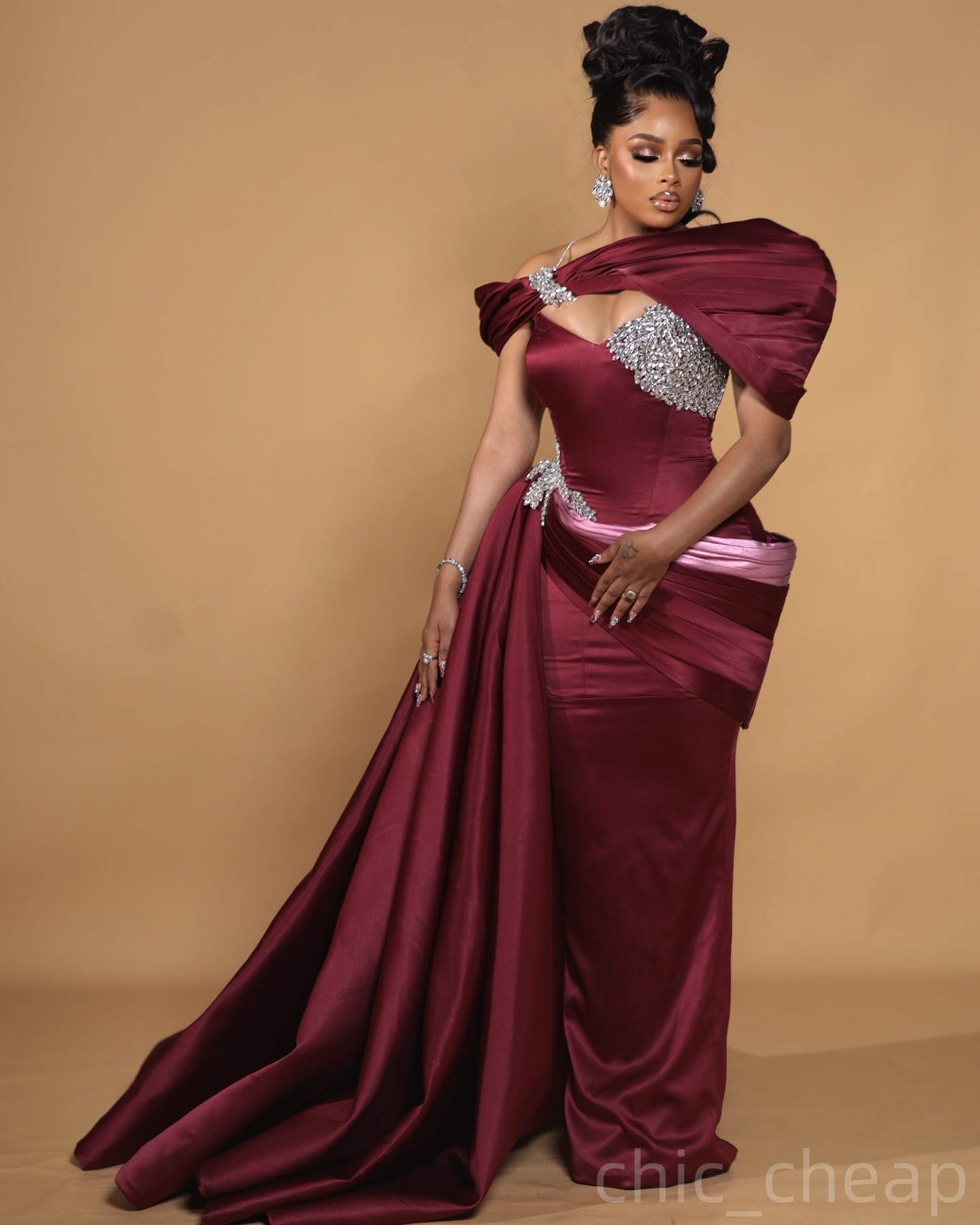 Burgundy Sheath Prom Dresses 2025 Crystals Satin Spaghetti Evening Formal Party Second Birthday Engagement Gowns Plus Size Dress For Special Occasions