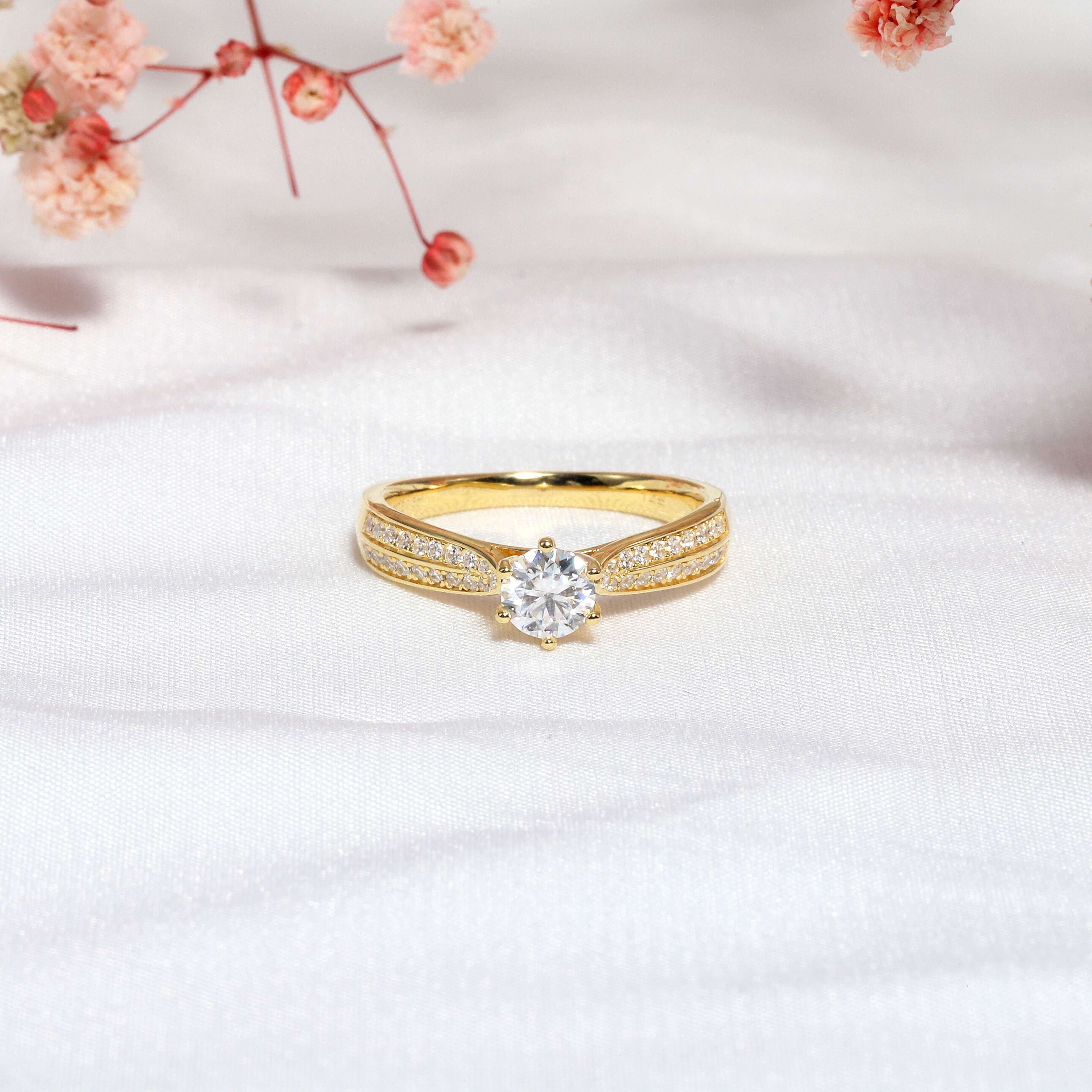 M06B Abiding Gra Certified 925 Silver Main Stone 0.5 CT Moissanite Diamond Ring Jewelry for Wedding