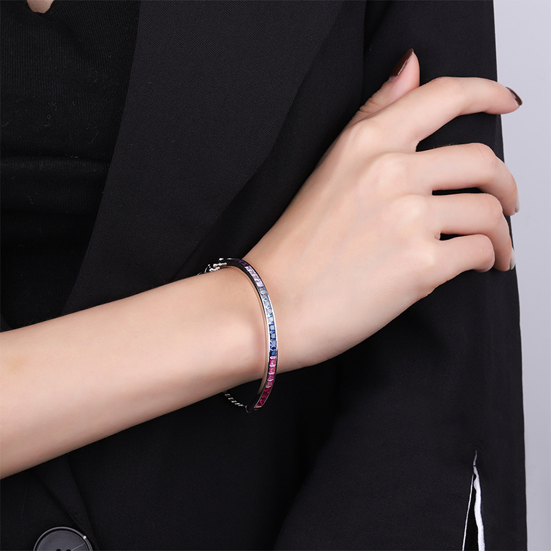 Chic Womans Bangle Made from High-Quality S925 Alloy With Simulated Precious Stones Displaying a Stunning Ombre Effect