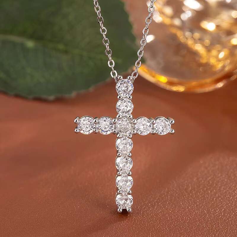 Hip Hop Design VVS Iced Cut Moissanite Diamond Cross Pendant S925 Sterling Silver Necklace For Women Men Jewelry Best Gift